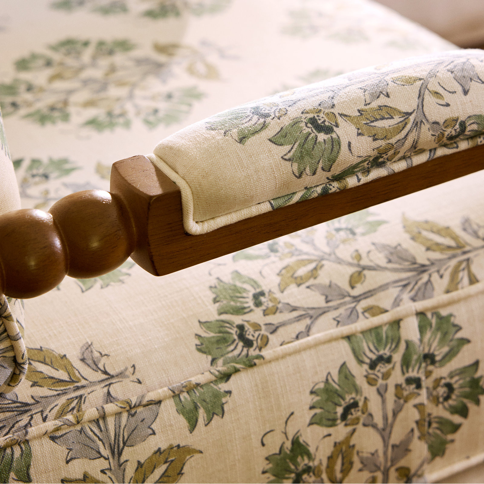 Calderwood Armchair, Florette 16