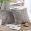 Housse de coussin jacquard en fausse fourrure-167898206-167898205