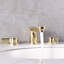 Robinet pour salle de bain large-45394011