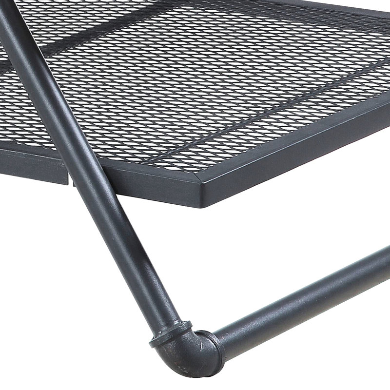 Table basse rustique industrielle avec plateau en bois et tablette en métal