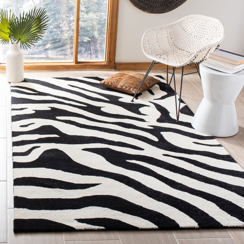 Christoper Hand Tufted Wool Animal Print Rug, Rectangle 6' x 9'