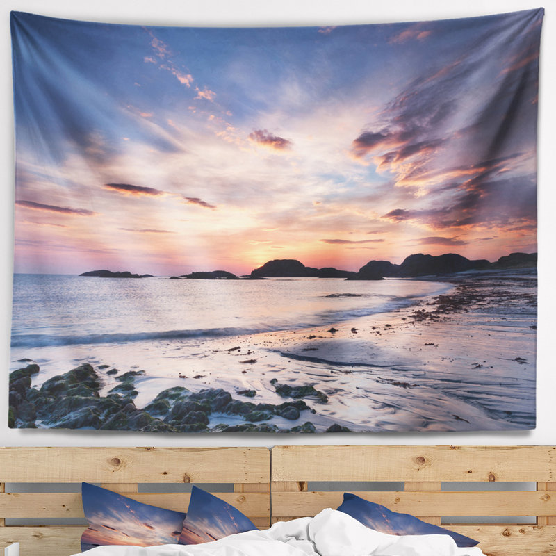 Bord de mer, ciel dramatique au coucher du soleil sur la tapisserie de l'île d'Iona, H 50 po x l 60 po