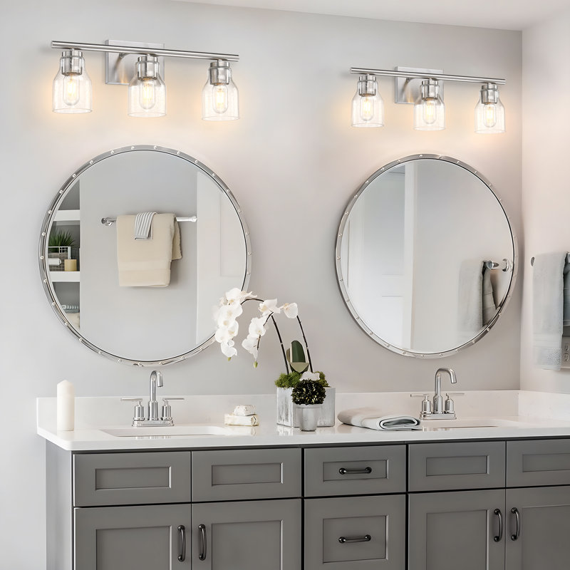 Éclairage pour salle de bain 3 lumières 21,5 po en nickel brossé avec abat-jour en verre bullé transparent, Nickel brossé, 3