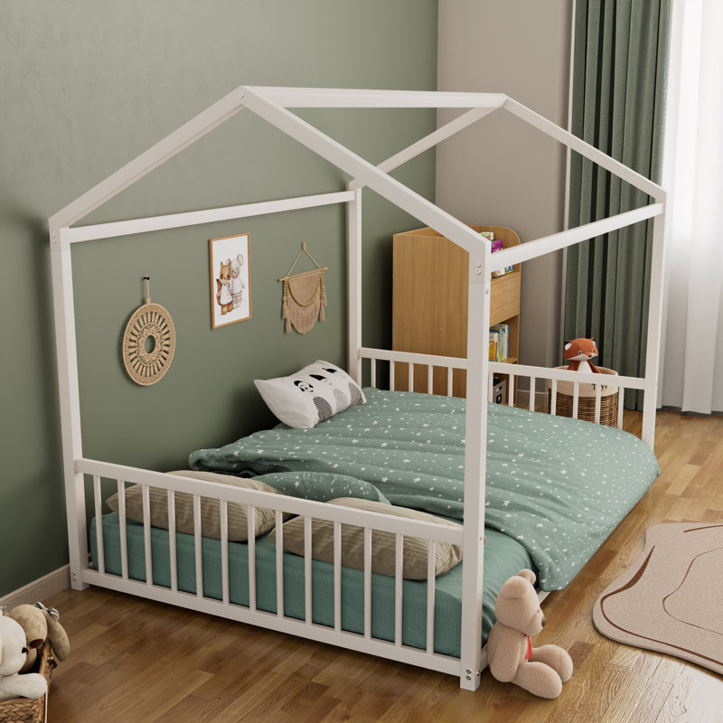 Structure de lit de style Montessori, lit en forme de maison avec barrières de sécurité verticales, assemblage facile, sans lattes