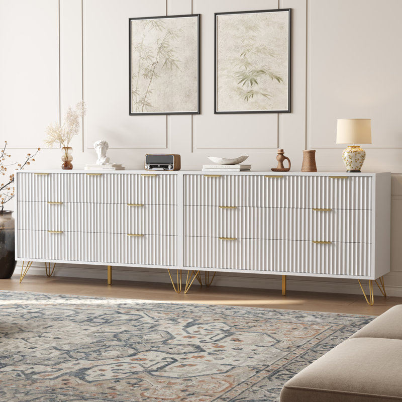 Commode 7 tiroirs cannelée avec poignées en métal, commode blanche pour chambre à coucher, White