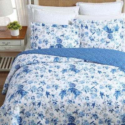 Celina Patchwork Reversible Cotton Quilt Set