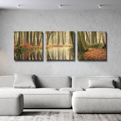 « Le pouvoir guérisseur des forêts », triptyque mural de Martin Podt, 78 po x 26 po