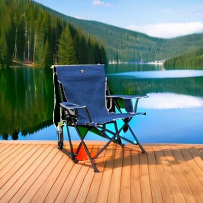 Chaise de camping à bascule Kickback | Chaise berçante pliante portative avec accoudoirs durables, porte-gobelet et siège abaissé pour plus de confort
