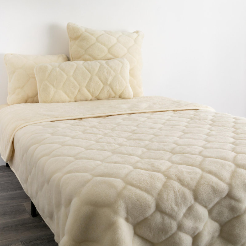 Oman Solid Colour Bedspread, 200 x 220 cm Quilted Bedspead