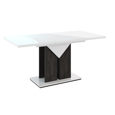Trip Extendable Dining Table