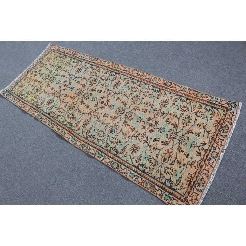 Tapis Oushak antique tissé à la main avec de la laine turque, parfait pour l'entrée ou le salon en beige