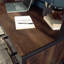 Bureau avec rehausse, finition brune