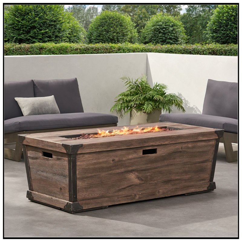 Table de foyer d'extérieur en béton pour terrasse, foyer d'extérieur au gaz rectangulaire de 56 pouces - 50 000 BTU, table de foyer à motif de bois, brun (couvercle de réservoir non inclus)