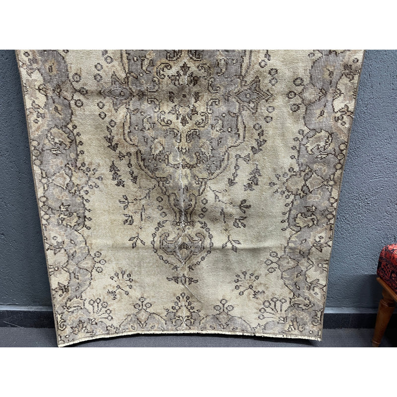 Tapis beige 43,3 x 74,4 po Vintage
