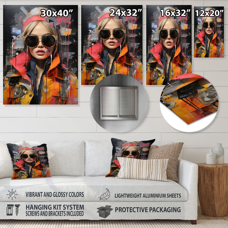 «Pink Grunge Woman In Collage II», art mural Pop Art, H 20 po x l 12 po x P 1 po