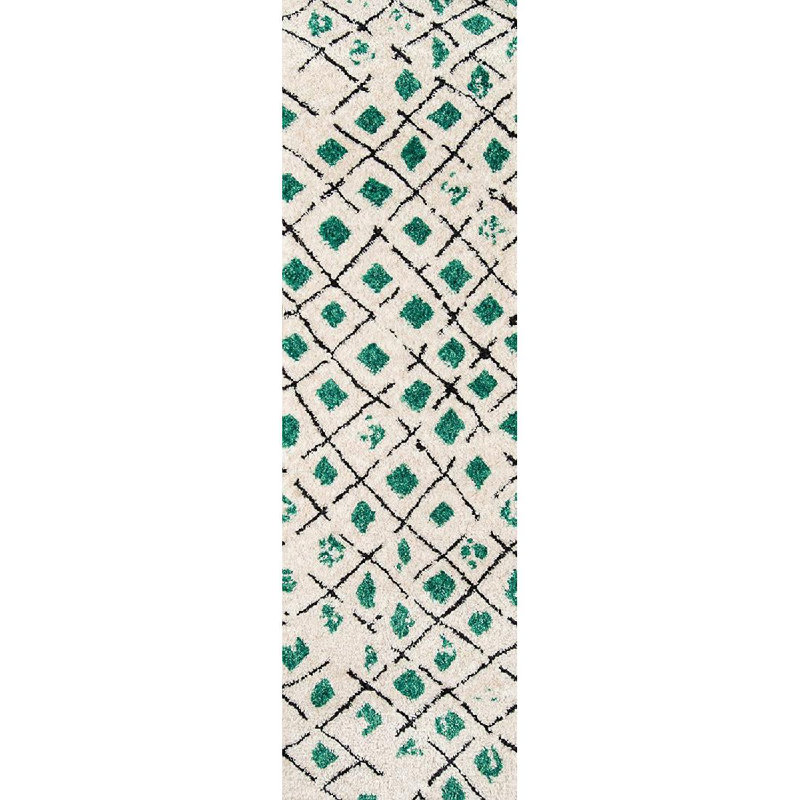 Ammie-Leigh Geometric Machine Tufted Polyester Area Rug in Green, Runner 2'3" x 8'