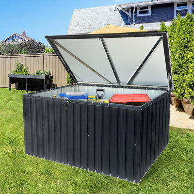 Boîte de rangement en métal robuste avec une capacité de 344 gallons pour les outils, l'équipement et les accessoires extérieurs, avec une fabrication résistante aux intempéries et une surface supérieure multifonctionnelle.