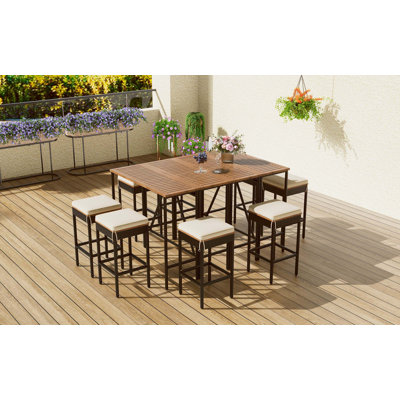 Table de bar d'extérieur à hauteur de bar en bois d'acacia et quatre tabourets avec coussins, table de salle à manger en osier de rotin de jardin PE, plateau de table pliable, ensemble bistro pour repas haut, meubles de patio toutes saisons