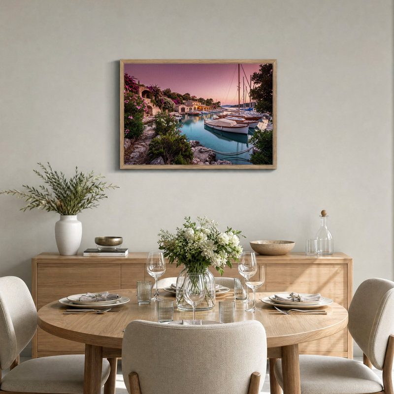 Voiliers amarrés et arche de pierre dans le port au crépuscule - Tableau sur toile, 24"H x36"W