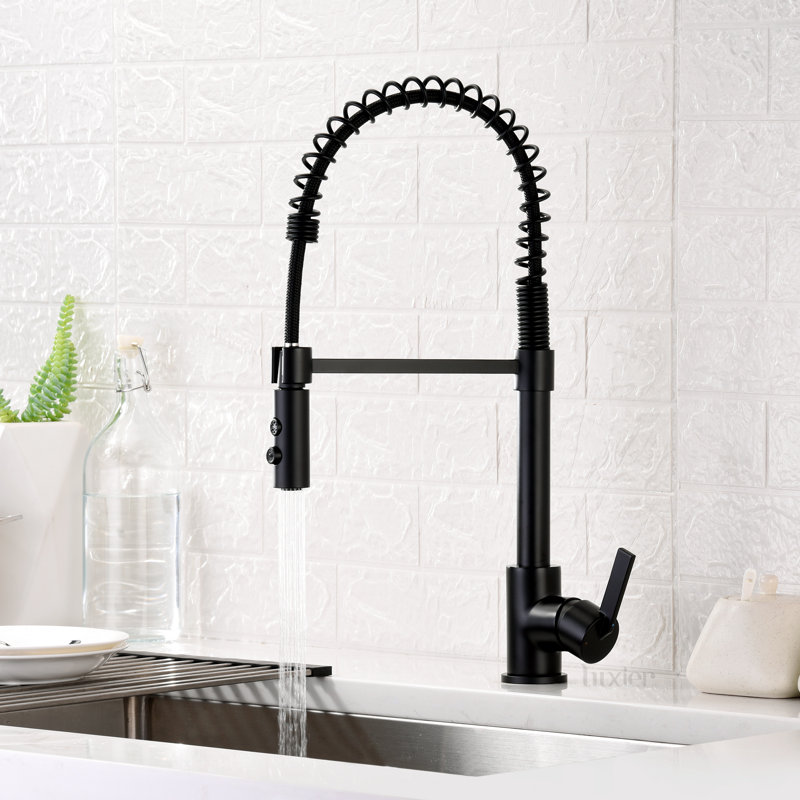 Pull Down Single Handle Kitchen Faucet, Matte Black