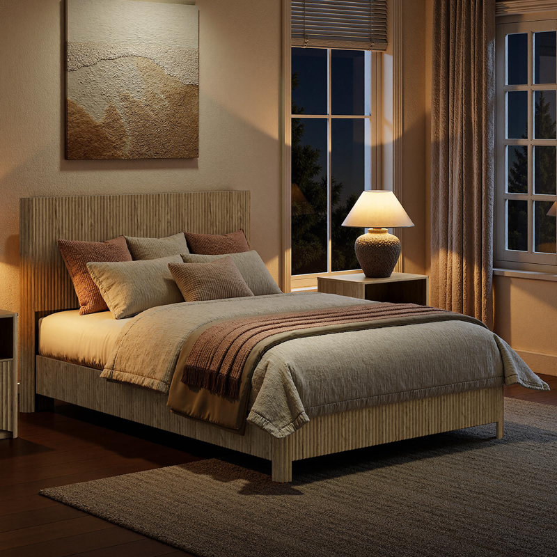 Structure de grand lit avec tête de lit, lit plateforme cannelé de style Mid-Century, base de lit en bois Boho sans sommier