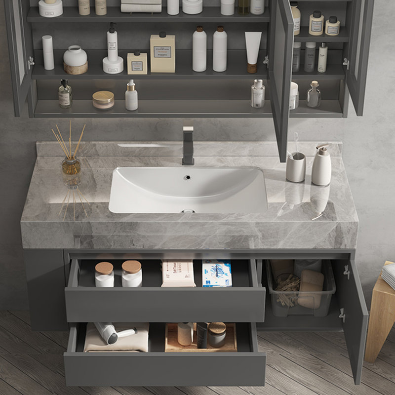 Armoire de salle de bain de style nordique simple.
