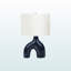 Lampe de table Delia standard en céramique bleue et ivoire, H 25,09 po x l 16,23 po x P 10,8 po