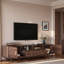 Meuble télé moderne avec tiroirs, espace de rangement et décoration en rotin entrelacé