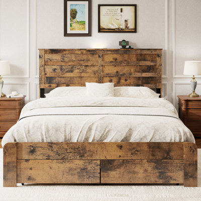 Structure de lit grand format avec ports et tête de lit avec rangement, plateforme en bois au fini bois patiné, brun foncé, station de charge moderne pour 2 chambres à coucher compatible, support à lattes en métal, idéal pour les petits espaces