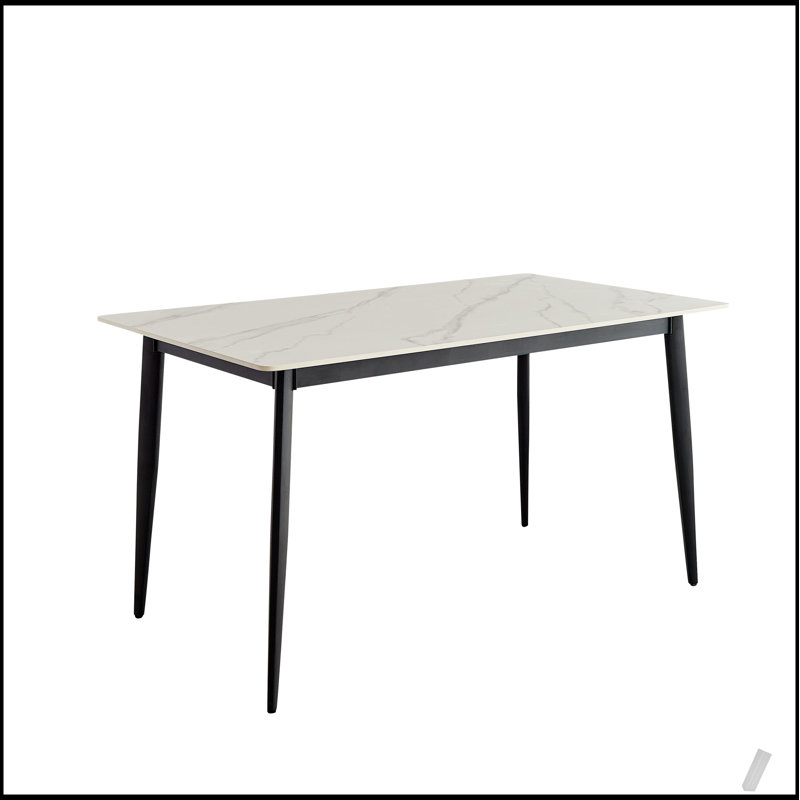 Élégante table de salle à manger rectangulaire en porcelaine blanche avec pieds en métal, parfaite pour les cuisines et les salles à manger modernes, pouvant accueillir jusqu'à 4 personnes (table seulement)