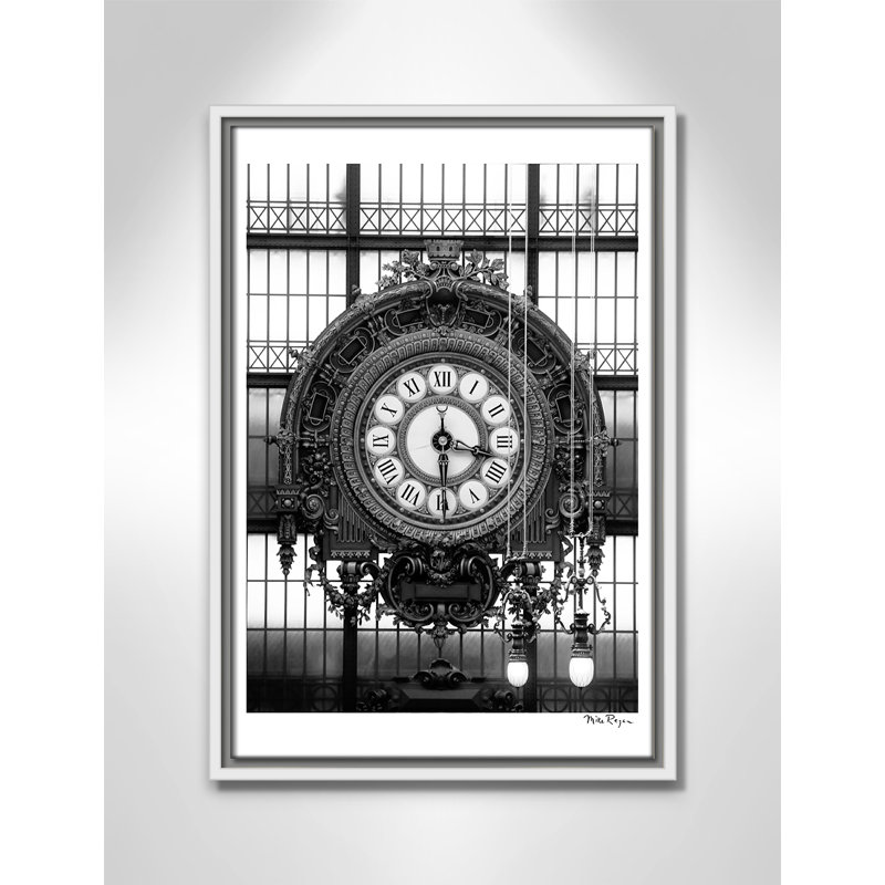 Horloge dorée du musée - impression de Paris par Mike Ragan, Toile encadrée flottée blanche, Pas de tapis