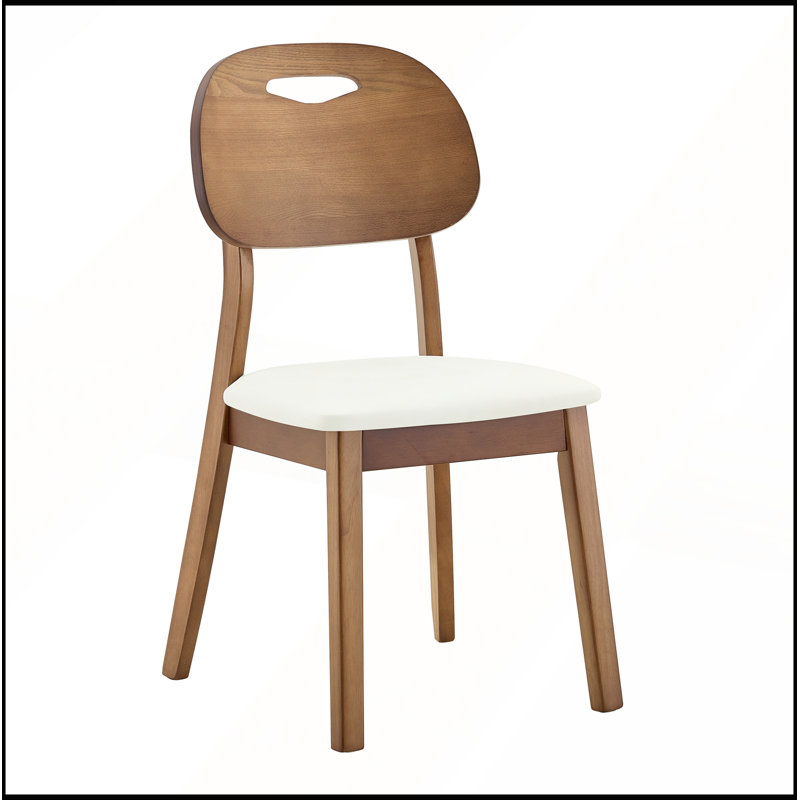 Élégantes chaises de salle à manger en bois massif de noyer avec coussins en polyuréthane blanc et dossiers évidés pour plus de confort et d'élégance