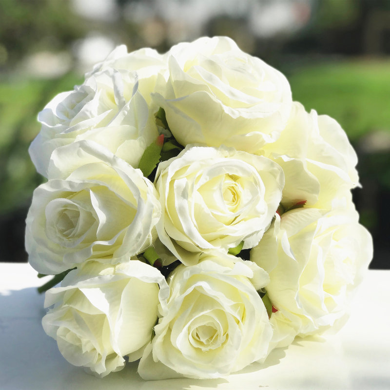 Tiges de roses artificielles ouvertes, Crème