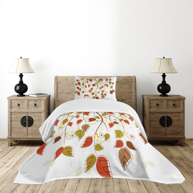 White Twin Quilted Bedspread Set with Leaf Pattern