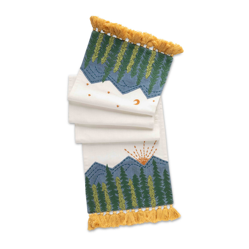 Mountain Sunrise Appliques Cotton Table Runner with Tassels