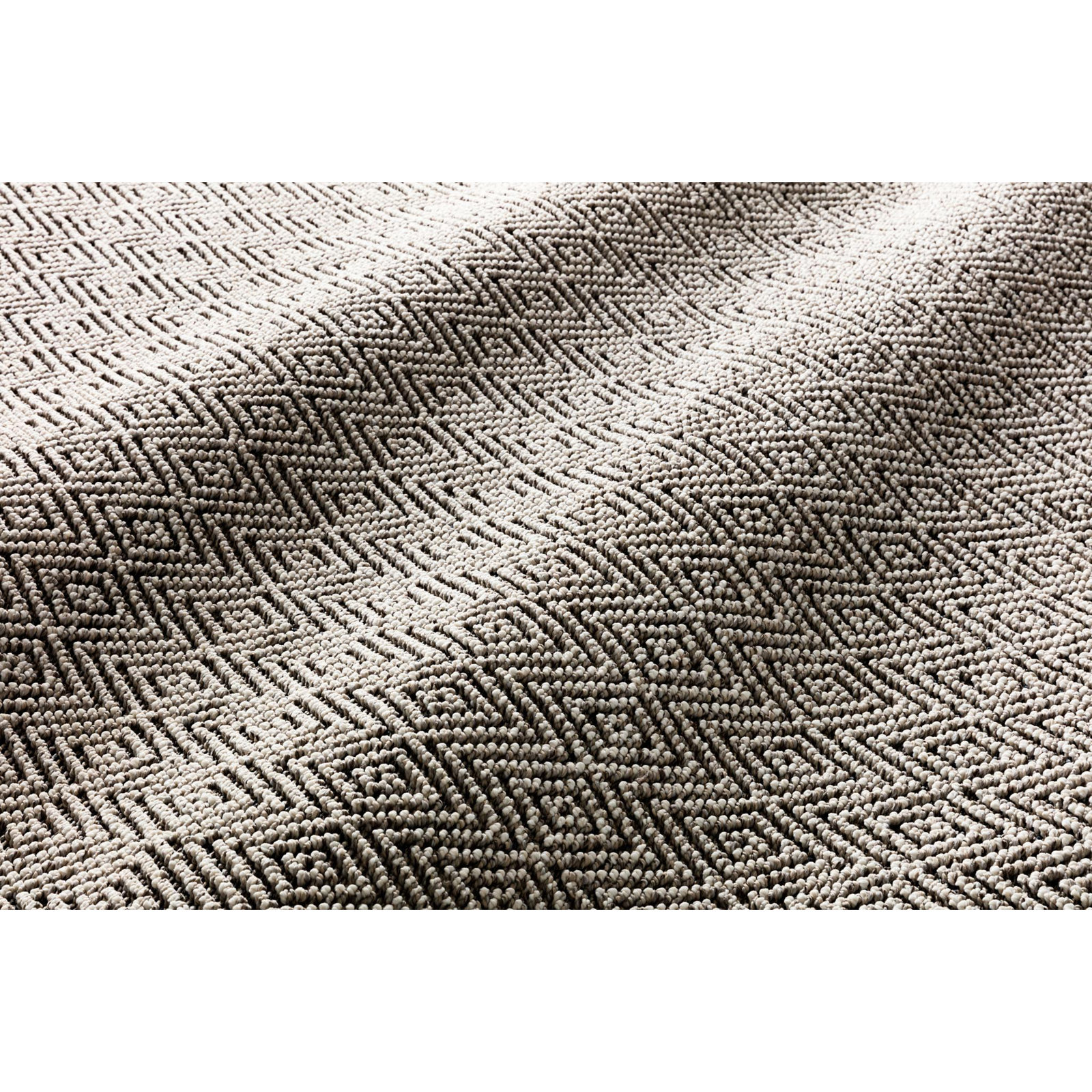 Indoor/Outdoor Rug, Rectangle 7'10" x 10'1"