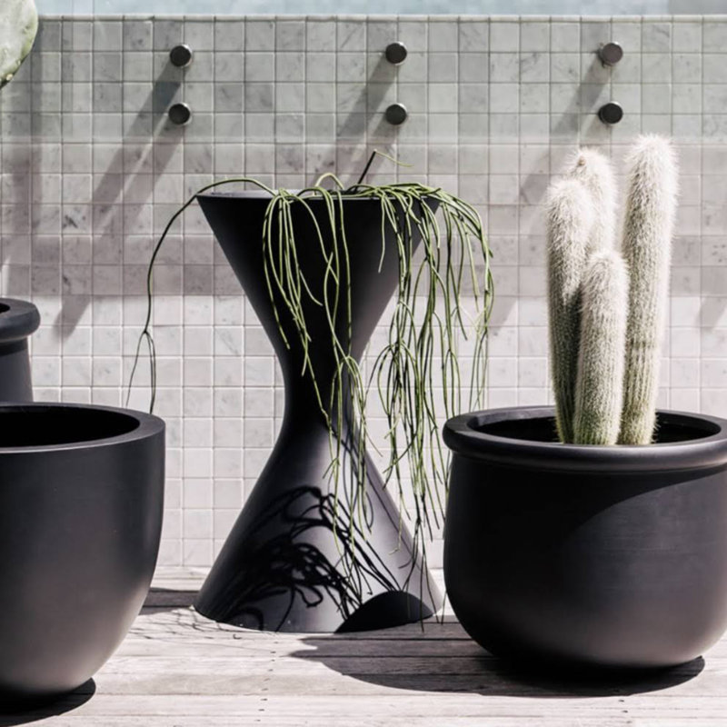 Hession Handmade Pot Planter, 35.5" H x 20" W x 20" D