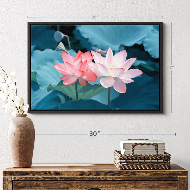 Paire de fleurs de lotus, H 17 po x l 25 po