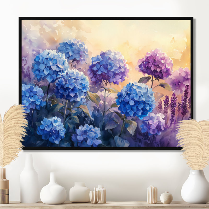 Hortensias dans le champ de lavande I - hortensia, décoration murale, H 28 po x l 60 po, Impression sur cadre flottant, Noir