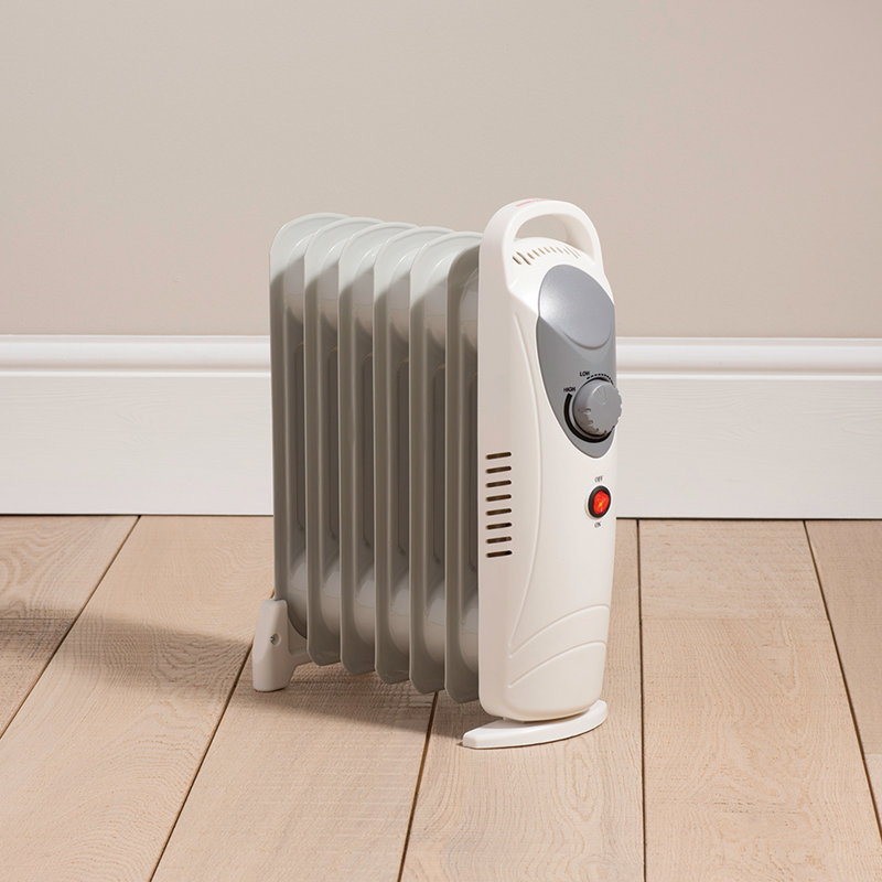 Daewoo 800 Watt Electric High Efficiency Radiator Space Heater with Adjustable Thermostat