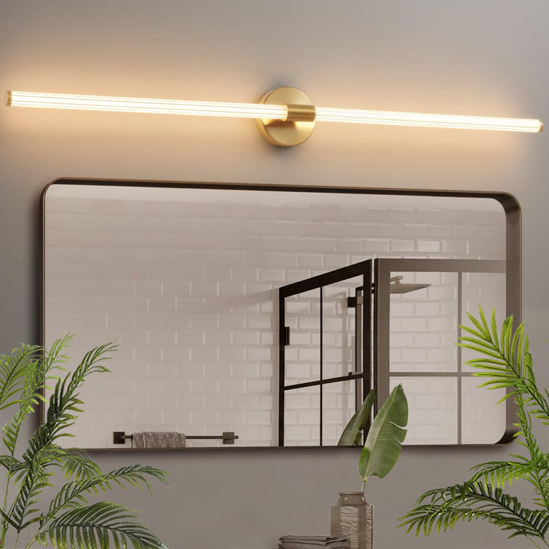Barre d'éclairage de salle de bain 1 lumière à DEL Buchan, H 4,3 po x l 48,9 po x P 3,2 po, Doré, 3000 K