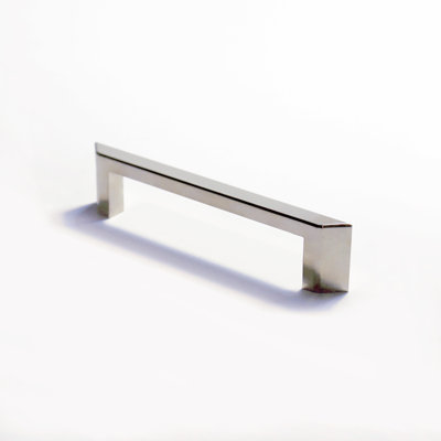 Pyramid Bar / Handle Pull