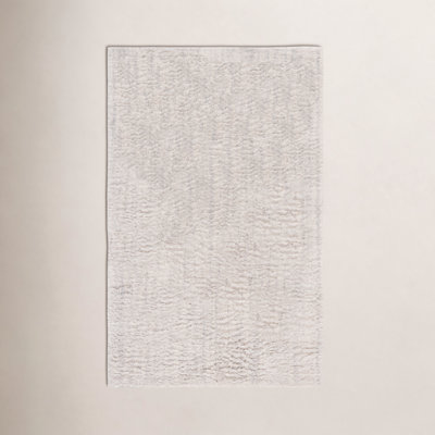 Silver Ivory Hand-Woven Rug