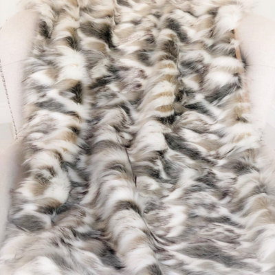 Tibet Fox Knitted Throw Blanket