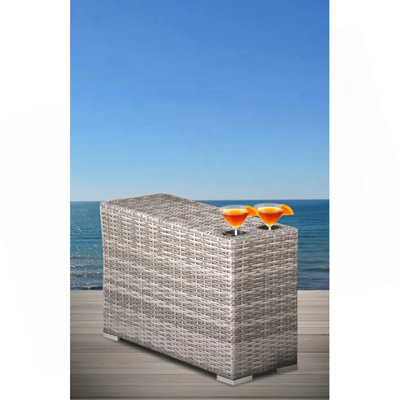 Fully Assembled Durable Outdoor Side Table For Stylish Outdoor Spaces
