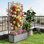 Lit de jardin surélevé en bois avec treillis
