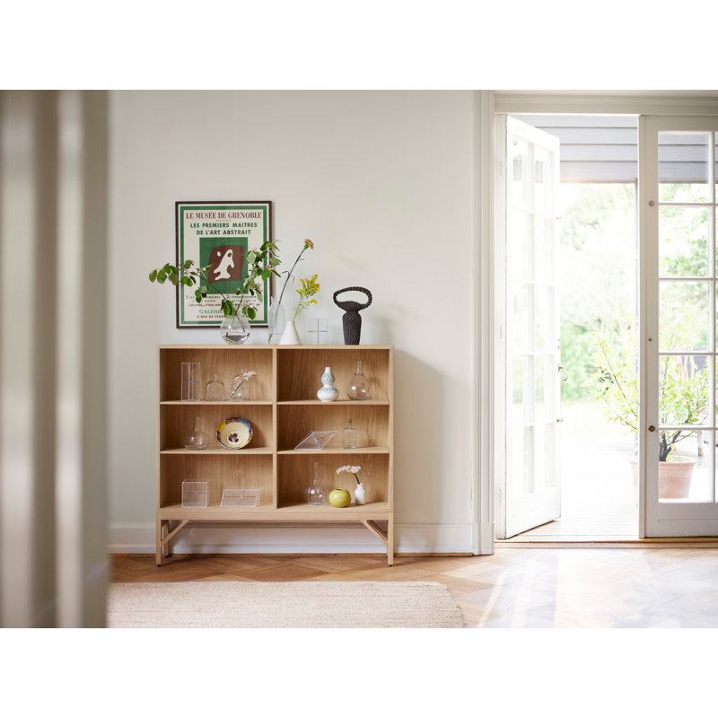 A152 Bookcase