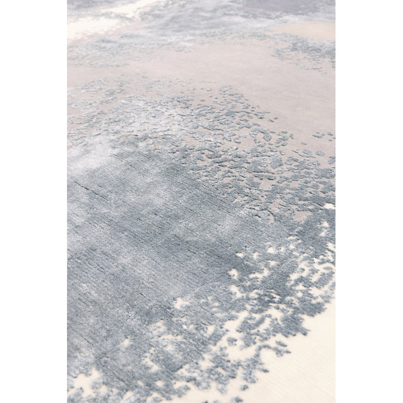 Hand Knotted Wool Abstract Area Rug in Ivory