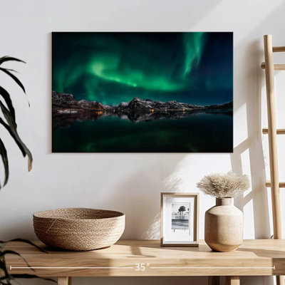 Alvord Lofoten Aurora Reflection