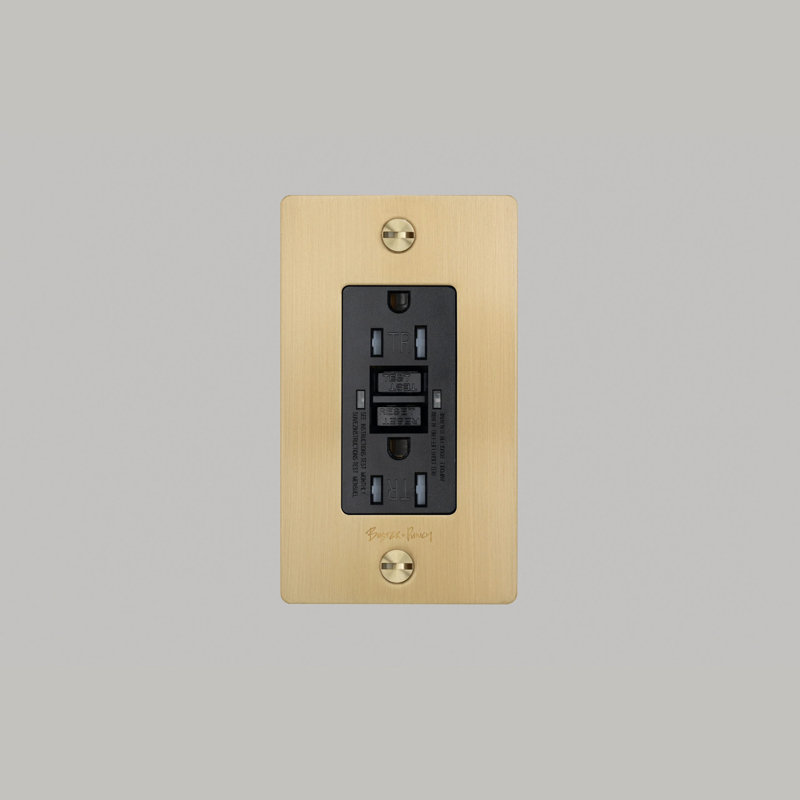 1G Duplex GFCI Outlet / With Logo, Brass